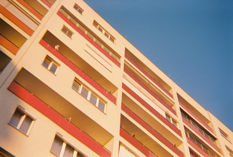 R1-01583-000A.jpg