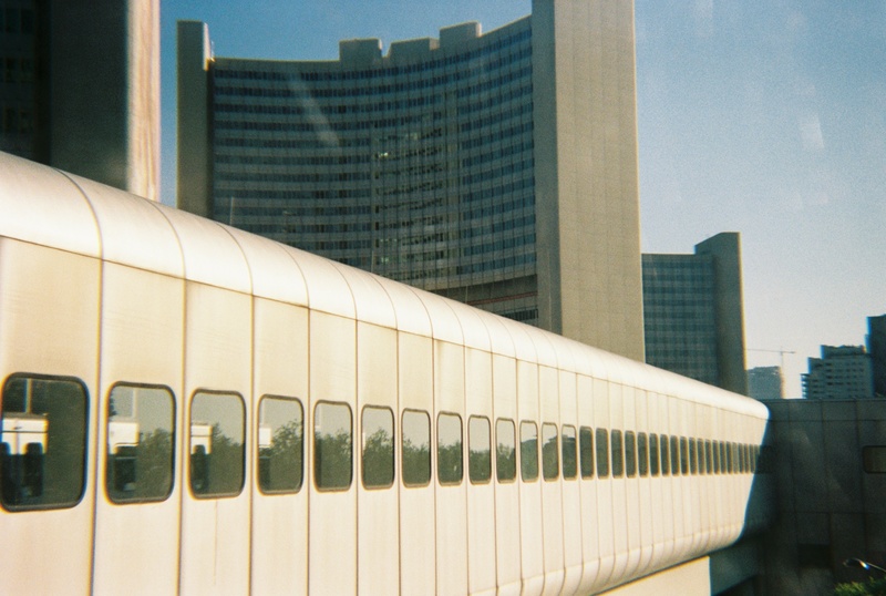 R1-01583-001A.jpg