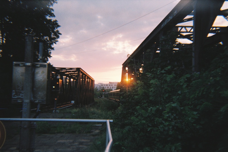 R1-09373-016A.jpg